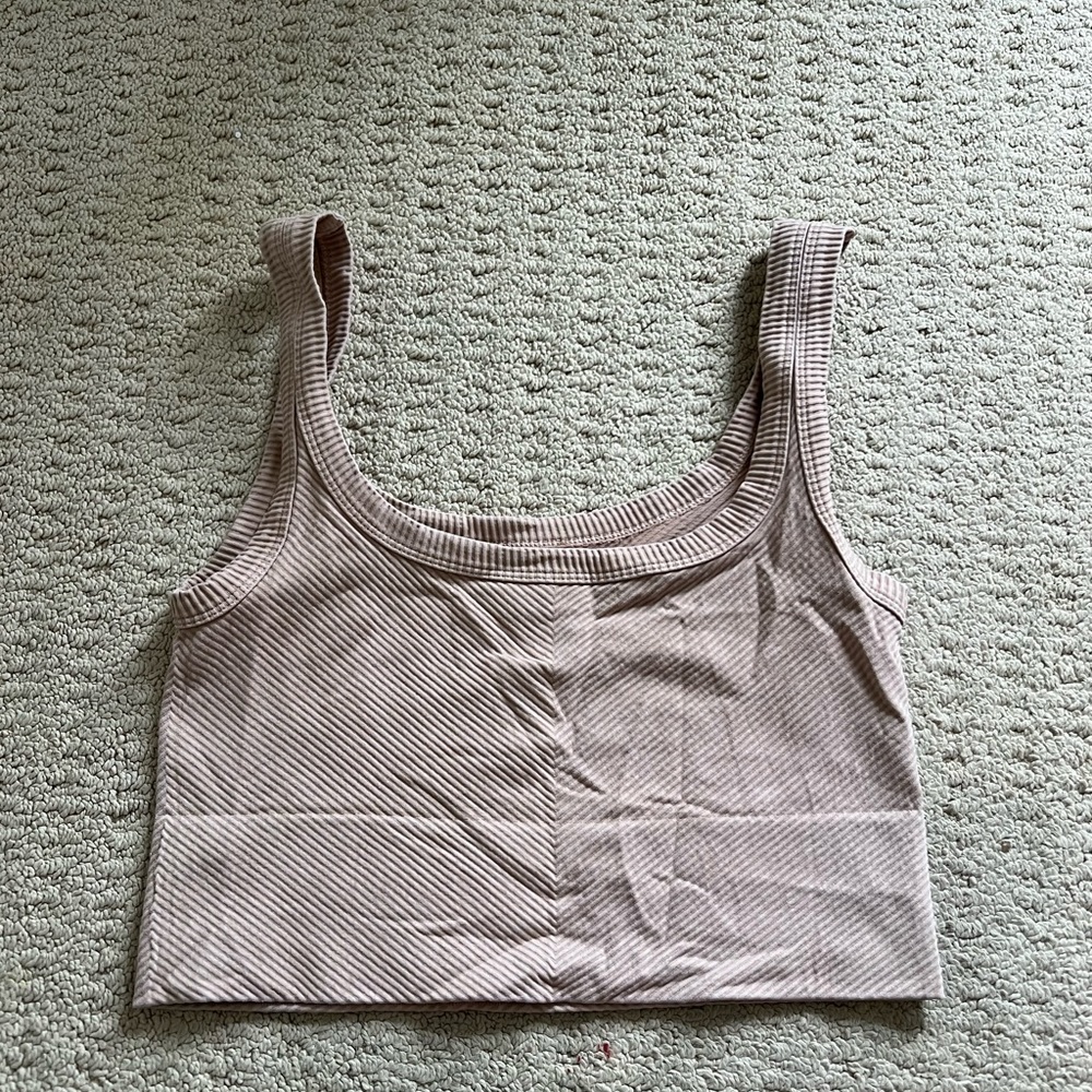 beige seamless tank top